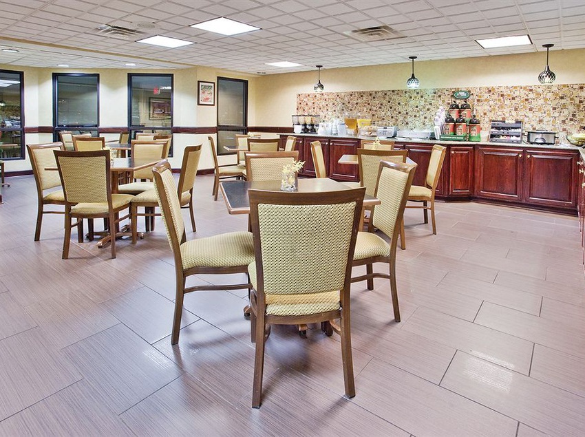 Hotel La Quinta Inn & Suites Knoxville Strawberry Plains  | Knoxville | Tennessee | United States 8