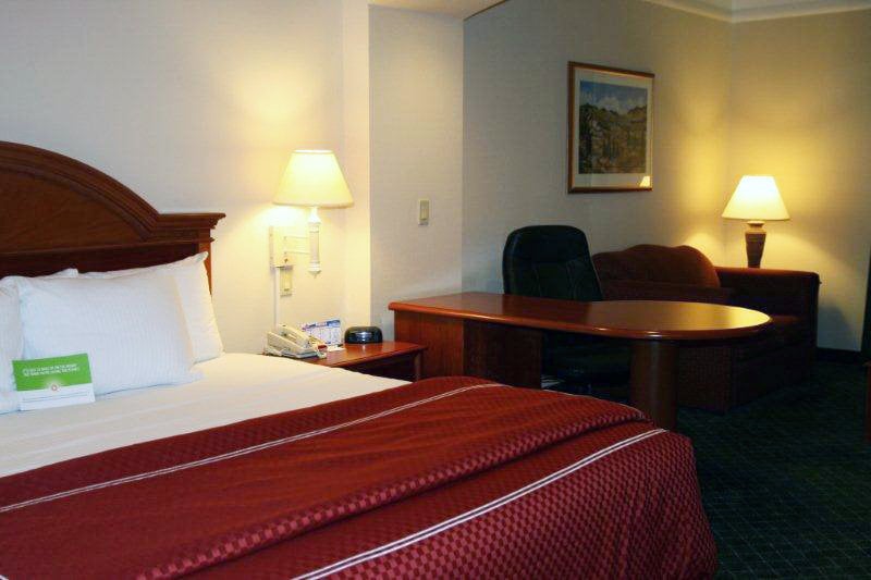Hotel La Quinta Inn & Suites Mission  | Mission | Texas | United States 11