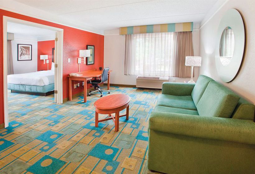 Hotel La Quinta Inn & Suites Charlotte Airport South  | Charlotte | North Carolina | United States 11