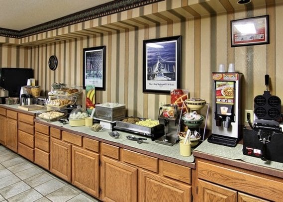 Hotel Quality Inn Saint Ignace  | St. Ignace | Michigan | United States 8