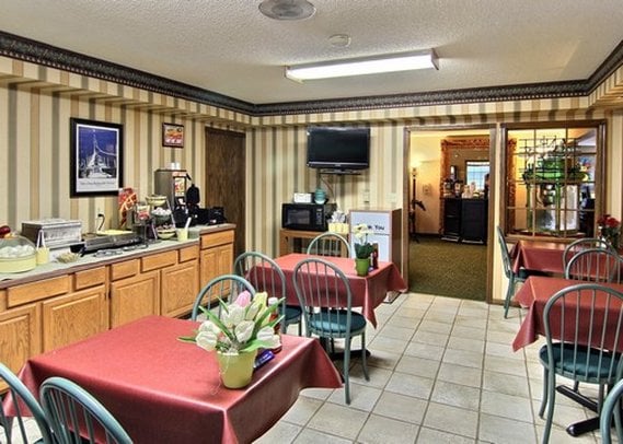 Hotel Quality Inn Saint Ignace  | St. Ignace | Michigan | United States 9