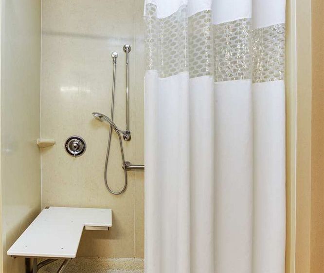 Hotel Hampton Inn Bennington  | Bennington | Vermont | United States 19