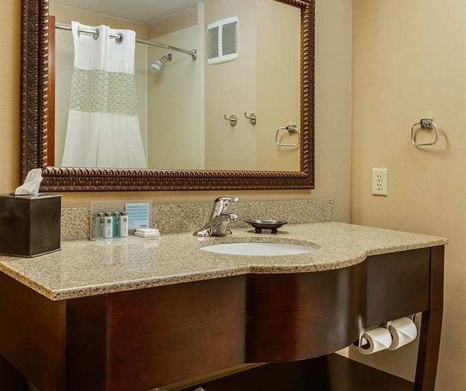 Hotel Hampton Inn Bennington  | Bennington | Vermont | United States 9