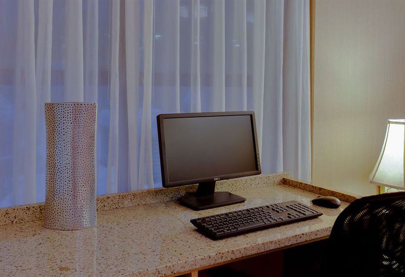 Hotel La Quinta Inn & Suites Portland  | Portland | Maine | United States 5