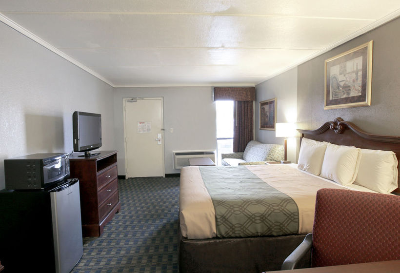 Hotel Econo Lodge Near the Domain The Arboretum  | Austin | Texas | United States 20