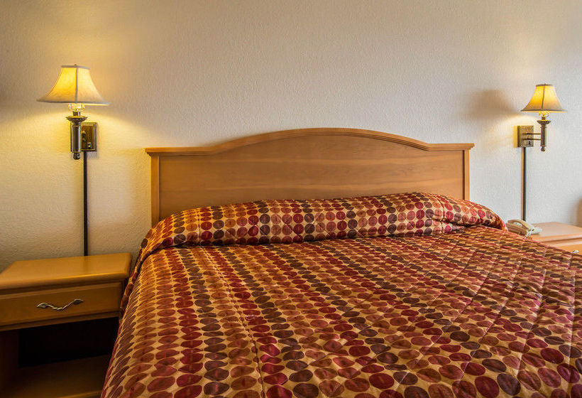 Hotel Rodeway Inn & Suites At Biltmore Square  | Asheville | North Carolina | United States 11