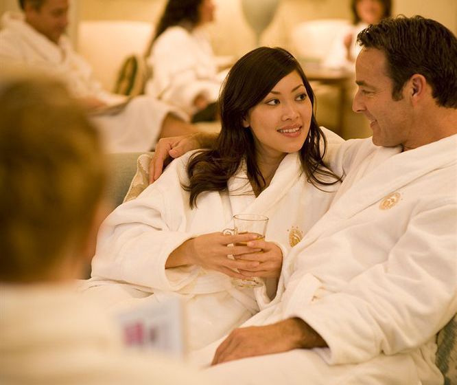 Hotel Omni Bretton Arms Inn  | Bretton Woods | New Hampshire | United States 16