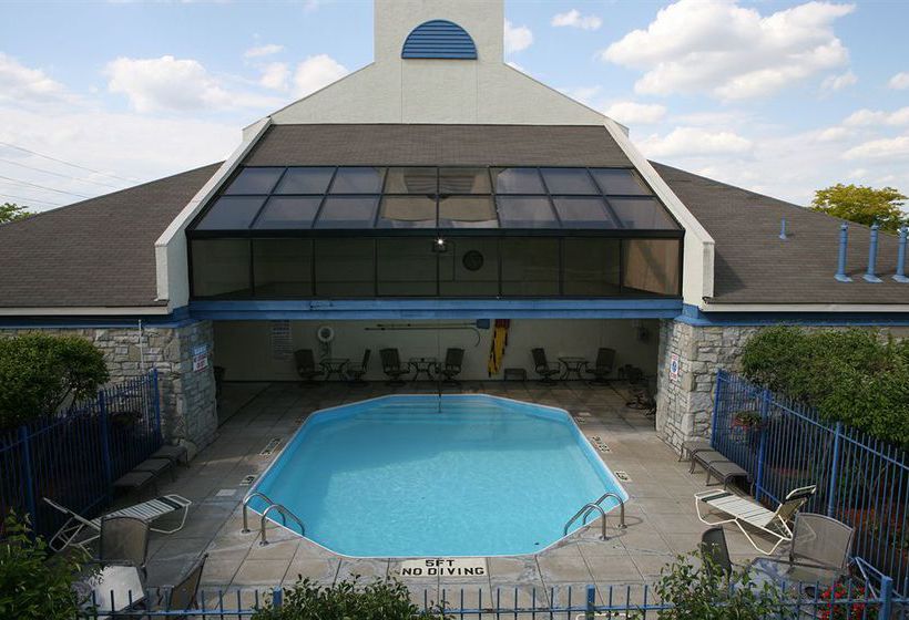 Hotel Days Inn & Suites Monroe Michigan