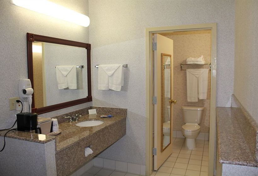 Hotel Quality Inn at Raritan Center 