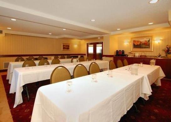 Hotel Quality Inn Brookfield  | Brookfield | Wisconsin | United States 1