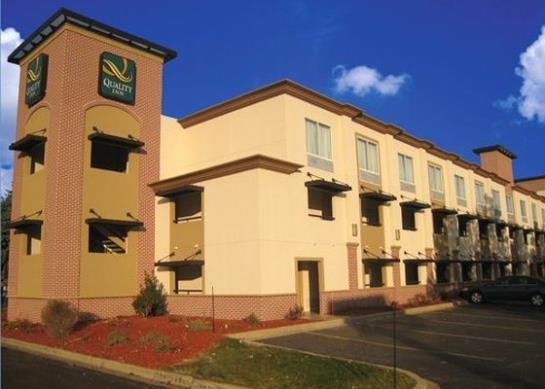 Hotel Quality Inn Brookfield  | Brookfield | Wisconsin | United States 14