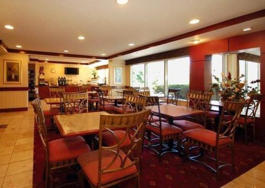 Hotel Quality Inn Brookfield  | Brookfield | Wisconsin | United States 17