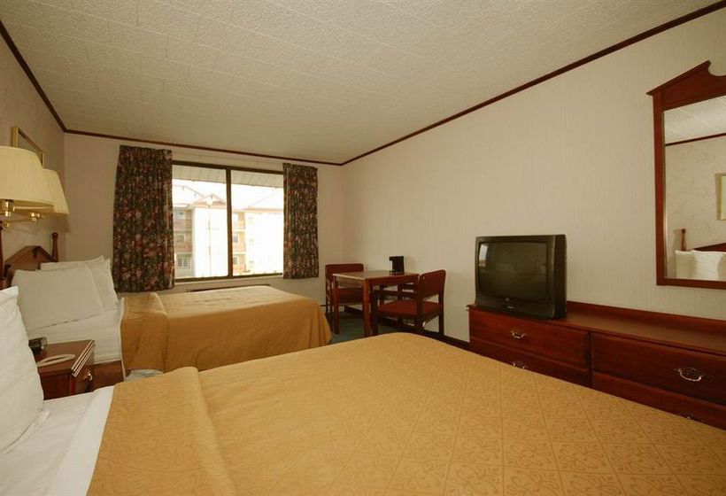 Hotel Quality Inn   | Gaylord | Michigan | United States 10