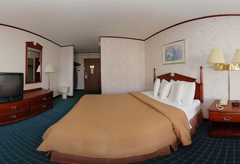 Hotel Quality Inn   | Gaylord | Michigan | United States 14
