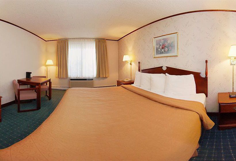 Hotel Quality Inn   | Gaylord | Michigan | United States 17