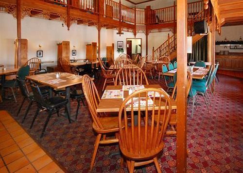 Hotel Quality Inn   | Gaylord | Michigan | United States 20