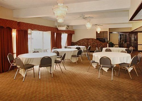 Hotel Quality Inn  | Gloucester City | New Jersey | United States 12