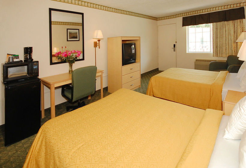 Hotel Quality Inn  | Gloucester City | New Jersey | United States 7