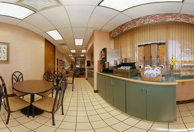 Hotel Quality Inn & Suites  