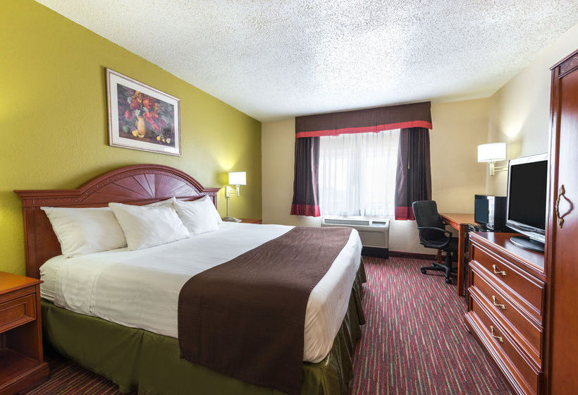 Hotel Baymont Inn & Suites Louisville  | Louisville | Kentucky | United States 6
