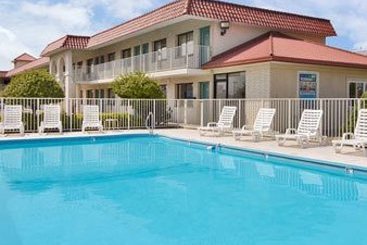 Hotel Super 8 Sandusky North  | Sandusky | Ohio | United States 7