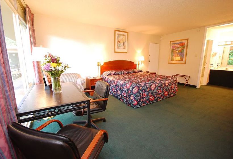 Hotel Econo Lodge  | Lenox | Massachusetts | United States 7