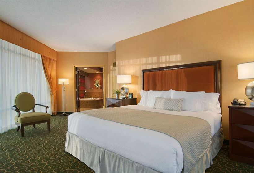 Hotel Embassy Suites Hampton  | Hampton | Virginia | United States 16