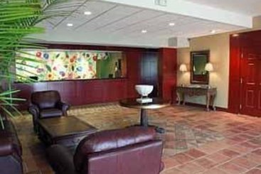 Hotel Comfort Suites 