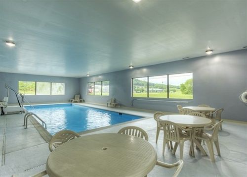Hotel Comfort Inn & Suites  | Cave City | Kentucky | United States 14