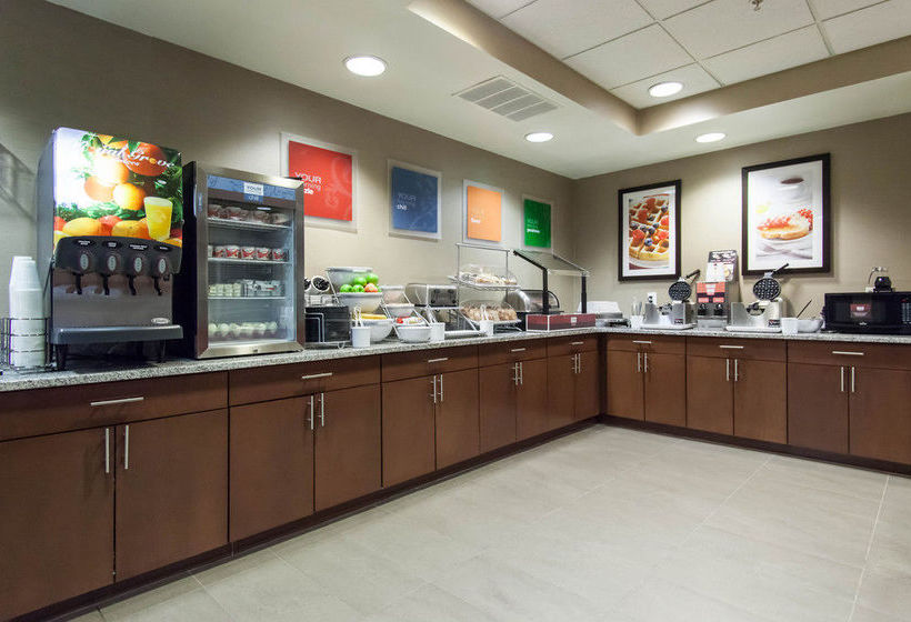 Hotel Comfort Suites Central I-44 Tulsa