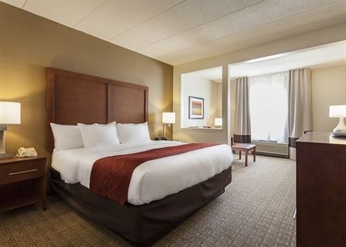 Hotel Comfort Suites Richmond  | Richmond | Kentucky | United States 10