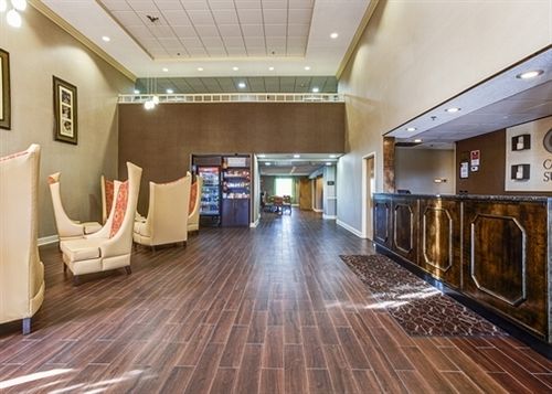 Hotel Comfort Suites Richmond  | Richmond | Kentucky | United States 13