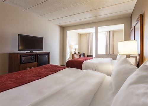 Hotel Comfort Suites Richmond  | Richmond | Kentucky | United States 9