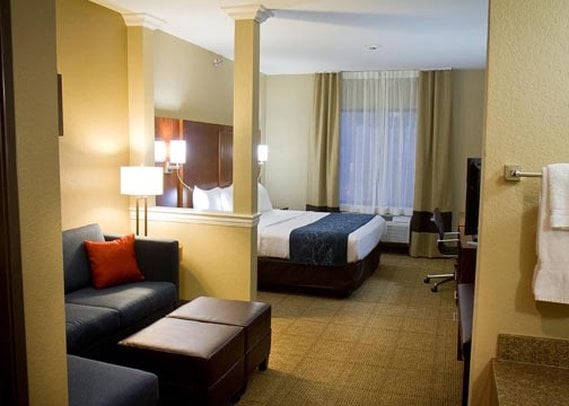 Hotel Comfort Suites Mattoon Mattoon Illinois