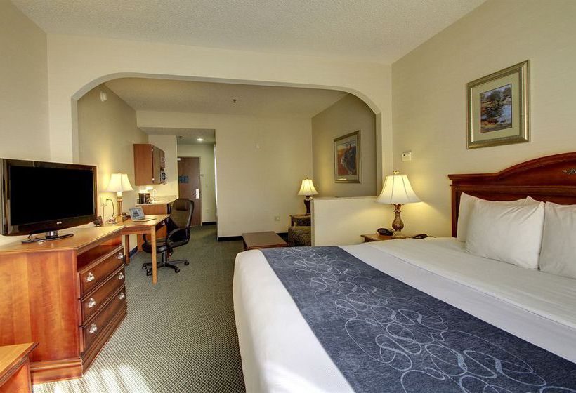 Hotel Comfort Suites Waco  | Waco | Texas | United States 14