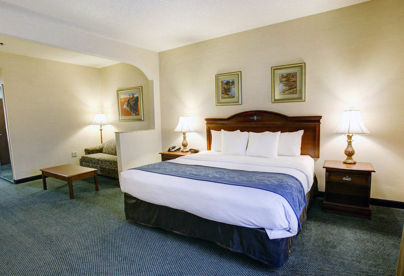 Hotel Comfort Suites Waco  | Waco | Texas | United States 20