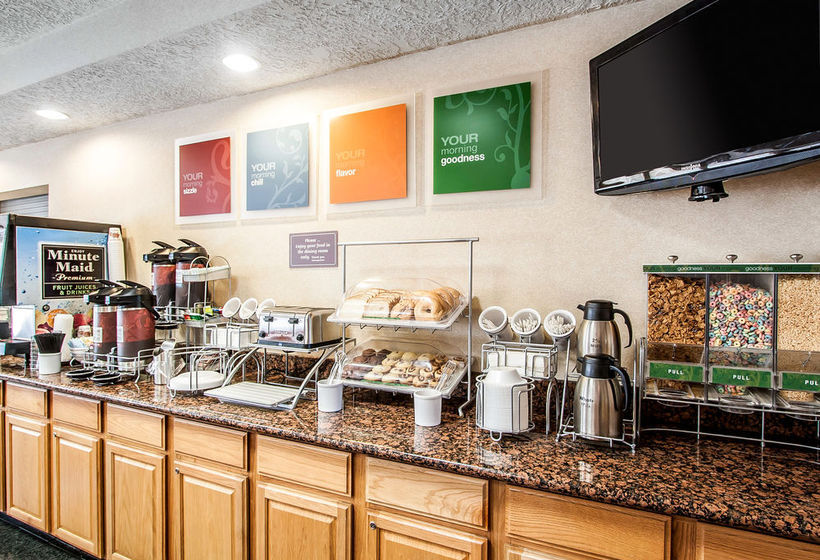 Hotel Comfort Suites Clackamas 