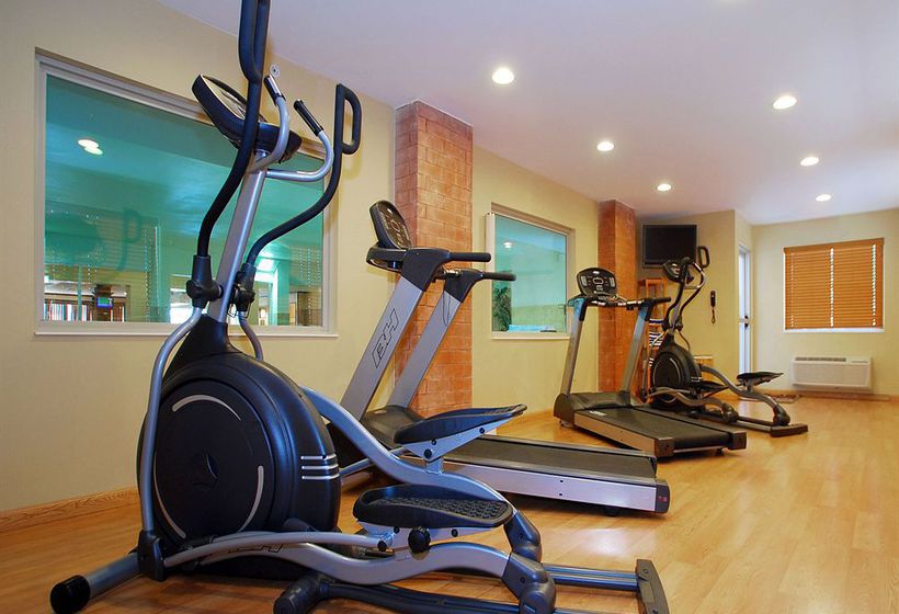 Hotel Comfort Suites 