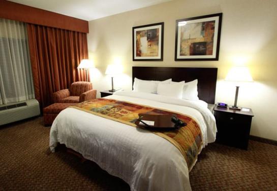 Hotel Fairfield Inn & Suites Somerset  | Somerset | New Jersey | United States 10