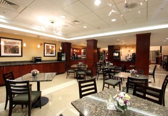 Hotel Fairfield Inn & Suites Somerset  | Somerset | New Jersey | United States 7