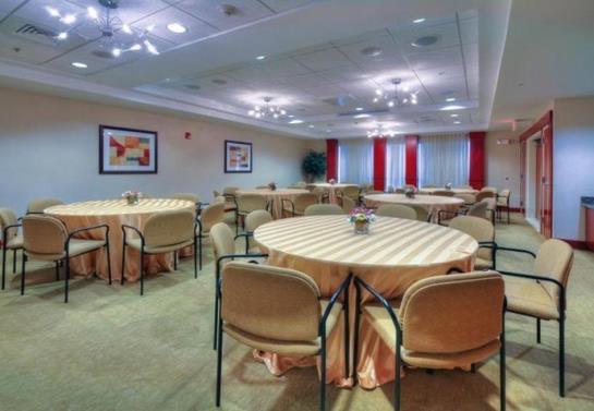 Hotel Fairfield Inn & Suites Somerset  | Somerset | New Jersey | United States 9