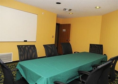 Hotel Quality Suites Airport   | Kansas City | Missouri | United States 5