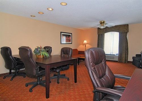 Hotel Comfort Suites I-240 East-Airport  | Memphis | Tennessee | United States 15