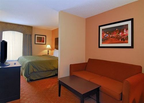 Hotel Comfort Suites I-240 East-Airport  | Memphis | Tennessee | United States 17