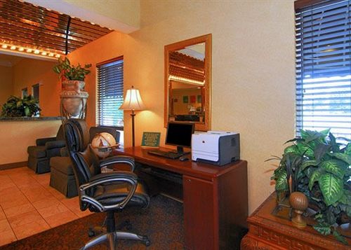 Hotel Comfort Suites I-240 East-Airport  | Memphis | Tennessee | United States 3