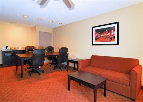 Hotel Comfort Suites I-240 East-Airport  | Memphis | Tennessee | United States 8