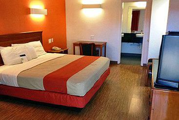 Motel 6 Dallas Market Center  | Dallas | Texas | United States 8