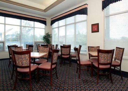 Hotel Econo Lodge Elyria  | Elyria | Ohio | United States 5
