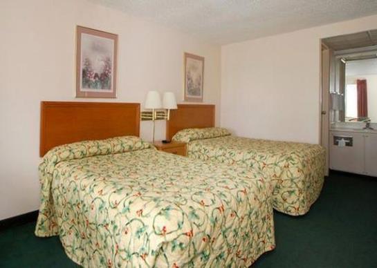 Hotel Econo Lodge Elyria  | Elyria | Ohio | United States 6