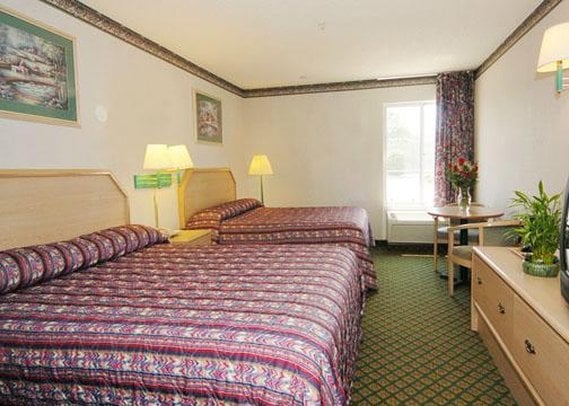 Hotel Econo Lodge Inn & Suites Greenville  | Greenville | Texas | United States 2